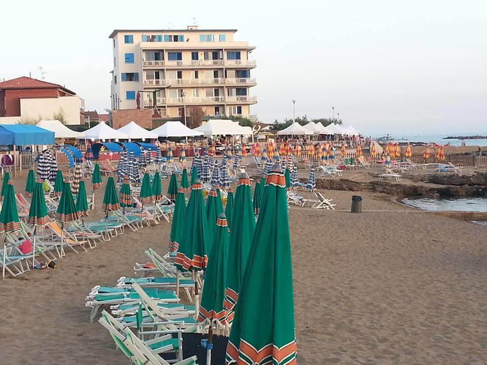 Piccolo Hotel Rosignano Solvay Buitenkant foto