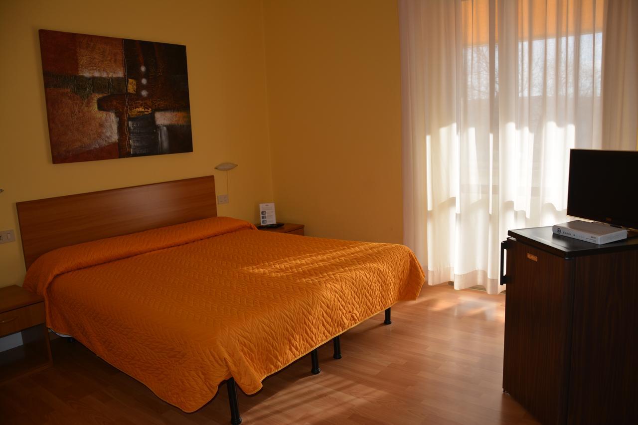 Piccolo Hotel Rosignano Solvay Buitenkant foto