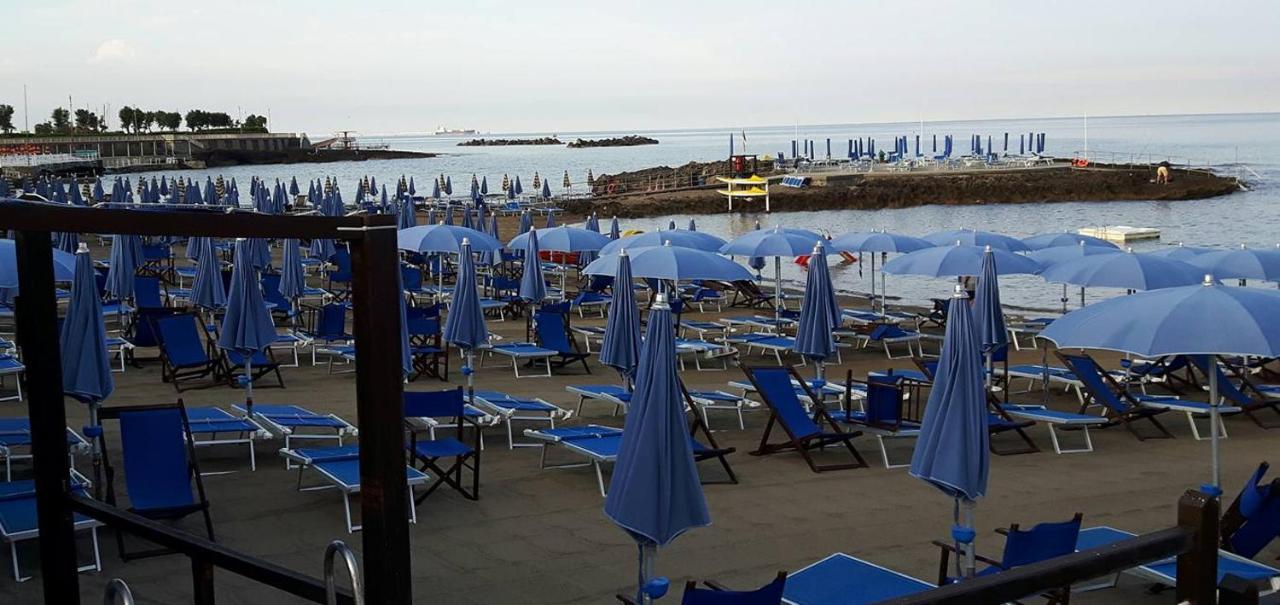 Piccolo Hotel Rosignano Solvay Buitenkant foto