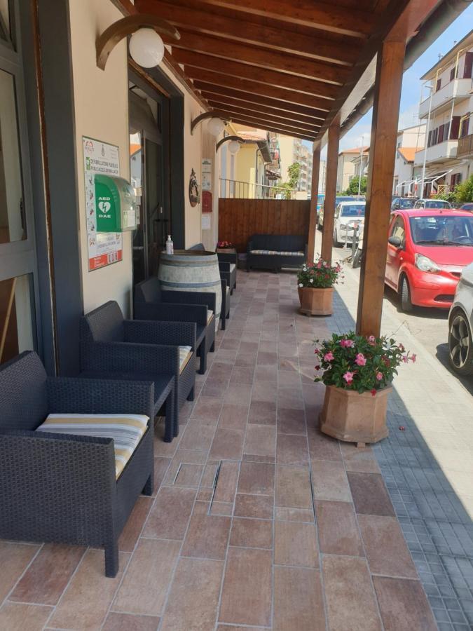 Piccolo Hotel Rosignano Solvay Buitenkant foto